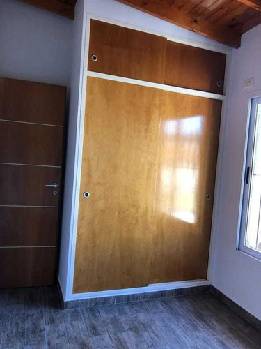 Imagen 9 de 14 de Duplex Bernal Oeste 3 Ambientes Con Cochera Y Parrilla