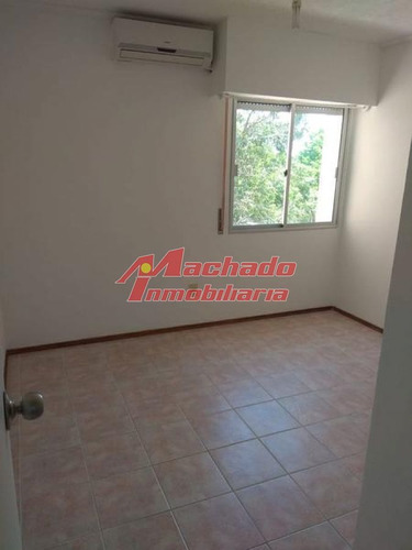 Imagen 9 de 16 de Venta De Apartamento De Dos Dormitorios En Maldonado