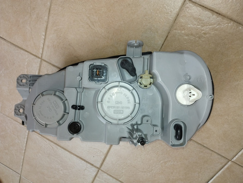 Faro Usado Delantero Izquierdo Kia Sedona 02 05. Motor 3.5 (Usado)