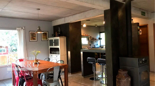 Imagen 3 de 19 de Moderna Casa En Venta En Valeria Del Mar.