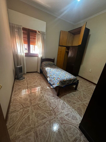 Casa En Alquiler - La Plata