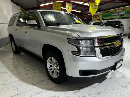 Chevrolet Suburban 5.4 Lt Piel Blanca At