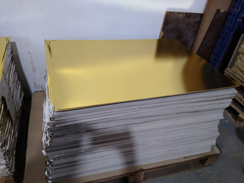 Cartón 1.5mm Laminado Dorado 70x100