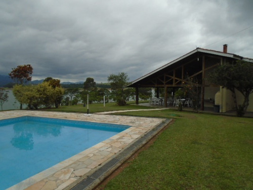 Imagem 5 de 15 de Terreno Pé Na Água 2.300 M² / Cond. Fechado Tr-172