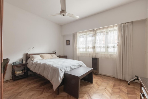 Olivos Golf - Gutierrez 2900 - Casa De 4 Amb. Con Jardín Y Pileta