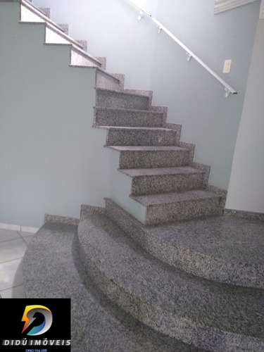 Imagem 2 de 15 de Sobrado Para Venda Com 246 M² No Jardim Las Vegas Sto André, Sendo 3 Dormitórios, 1 Suíte, 4 Vagas. - 0100958 - 69689842