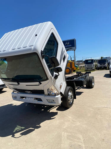 Hyundai Mighty Ex6 Chasis