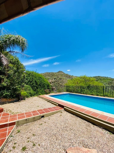 Imagen 8 de 29 de Casa Con Pileta Para 8/10 Personas, Excelente Ubicación Y Vista