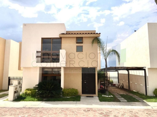 Imagen 1 de 11 de Juriquilla Cumbres Del Lago, Casa En Venta Con Amenidades Y