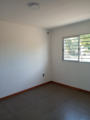 Casa A Estrenar En Barrio Los Laureles