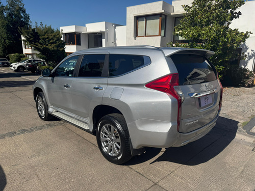Mitsubishi Montero Sport 3.0 Aut 4x2