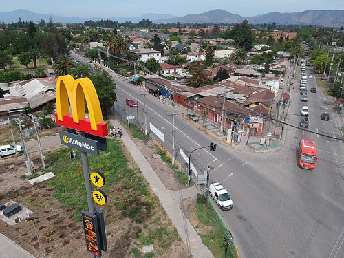 Frente A Macdonalds Esquina Balmaceda Con Vicuña Mackenna 