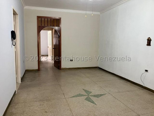 En Venta Apartamento En Chacao. Cod Flex: 24-3112