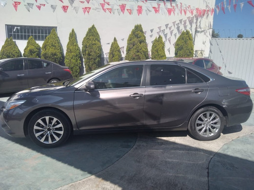 Imagen 4 de 14 de Toyota Camry 2.5 Xle Navy 2017