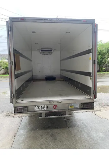 Camion Hino Dutro Max Modelo 2017 Con Térmo De Refrigeración
