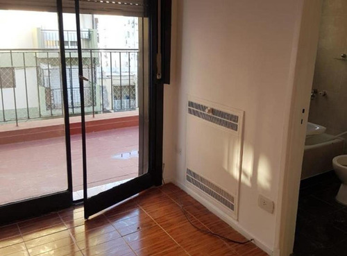 Imagen 9 de 21 de 2 Ambientes Al Frente Con Balcon Terraza