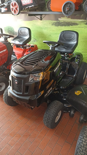 Imagen 2 de 15 de Tractor Cortacesped Yard Machines Mtd 22hp