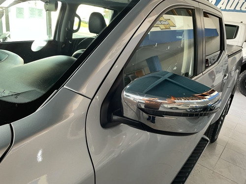 Imagen 9 de 15 de Nissan Frontier 4x2 Le 2.3 Np 300 2018 Impecable!