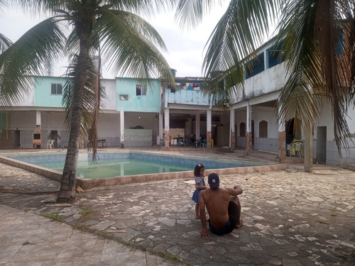 Área Com Piscina, 2 Casas, 6 Kitnet, 1 Loja !