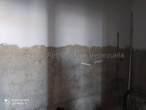 Imagen 16 de 30 de Casas En Venta Los Samanes Cabudare 22-15374 /m