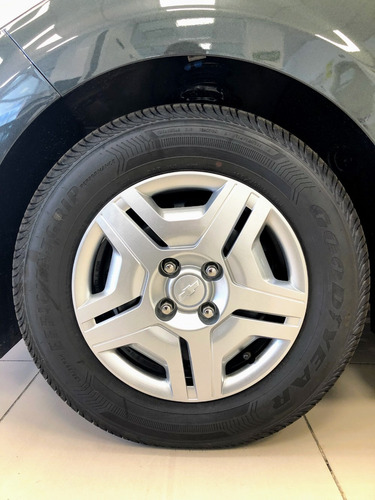 Chevrolet Onix Joy 1.4 Cuotas Forest Car Balbin #5