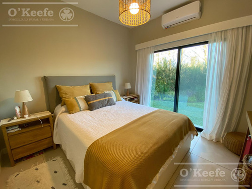 Casa En Venta En Fincas De Hudson, En Una Planta 4 Dormitorios Con Piscina