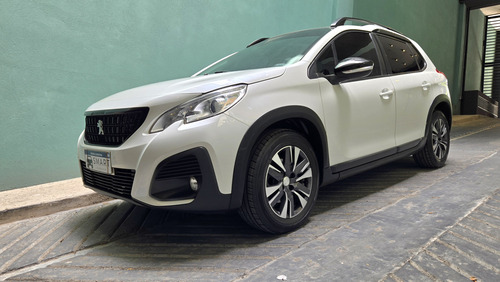 Peugeot 2008 1.6 Feline am20