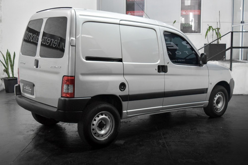 Imagen 8 de 13 de Peugeot Partner Confort 1.6 Hdi 2019 Diesel Color Gris Impec