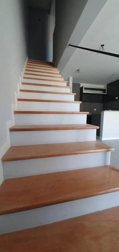 Imagen 9 de 18 de Nuñez 5091- Villa Urquiza// Venta Ph Triplex 2 Ambientes Terraza Propia Y Balcon