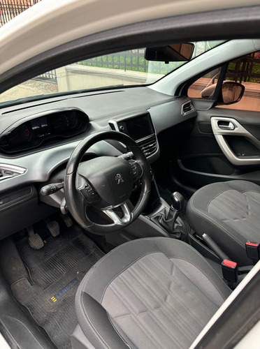 Peugeot 208 1.6 Allure