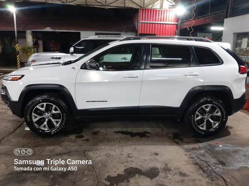 Jeep Cherokee Trailhawk KWD 4x4