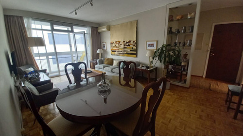 Alquiler Apartamento 3 Dormitorios Amueblado . Ciudad Vieja