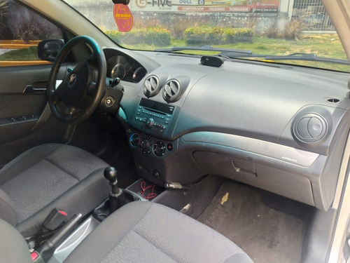 Imagen 6 de 8 de Chevrolet Aveo Lt