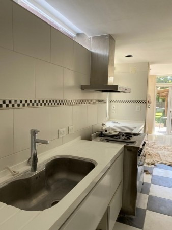 Imagen 9 de 30 de Venta De Chalet En Barrio Constitucion