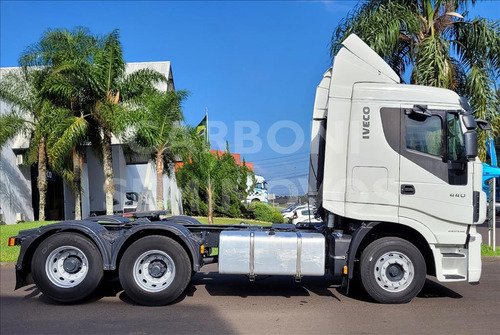 Iveco Hi Way 600s44t 6x2, Ano 2016/2017