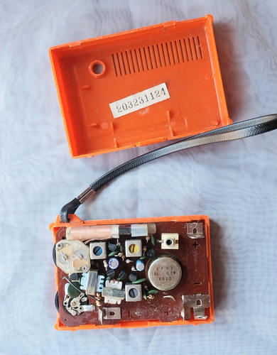 Antigua Radio Portatil Sanyo Rp 1280 Sin Funcionar (Usado)