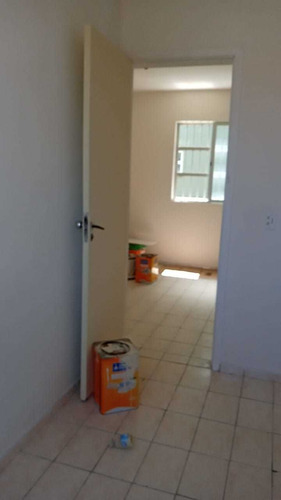 Imagem 6 de 14 de Transfiro Apto Cdhu Em Mongagua, 400 Metros Da Praia (0010)