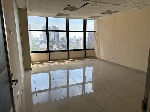 Juárez, 2000m2 Totalmente Acondicionado, Privados, Salas De Juntas, Amplias Áreas Abiertas De Trabajo, Baños, Excelente Ubicación