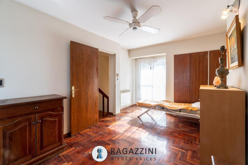 Imagen 10 de 22 de Vendo Semi Piso En Barrio General Paz 4 Dormitorios