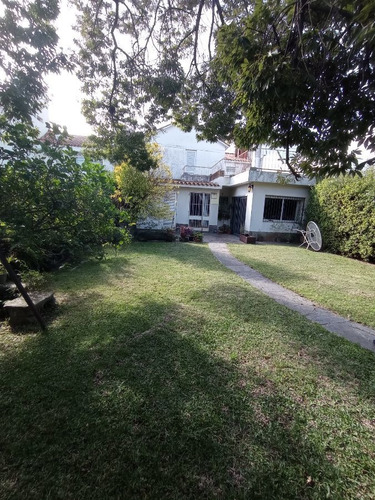Imagen 16 de 17 de Casa En Venta De 4 Dormitorios C/ Cochera En Punta Gorda