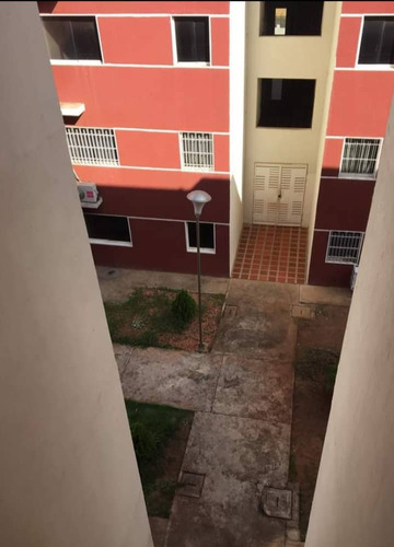 Se Vende Apartamento En Villa Betania, Cr Los Roques 