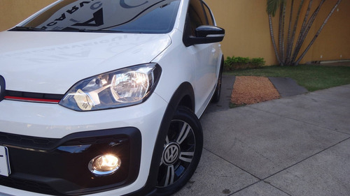 Imagem 1 de 14 de Volkswagen Up 1.0 170 Tsi Total Flex Xtreme 4p Manual
