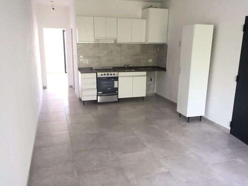 Imagen 5 de 18 de En Venta. Amplio 2 Ambientes 45 M2 Con Balcón. A Estrenar!!