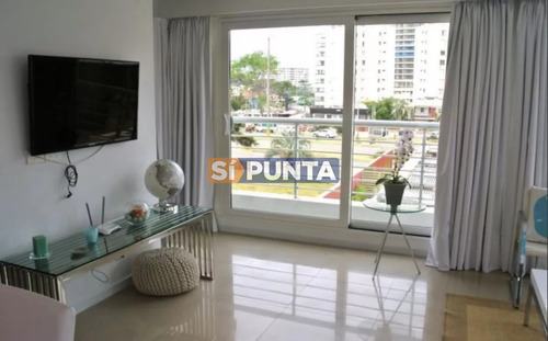 Apartamento En Punta Del Este A 50 Metros De Playa Mansa .1 Dormitorio 1 Baño