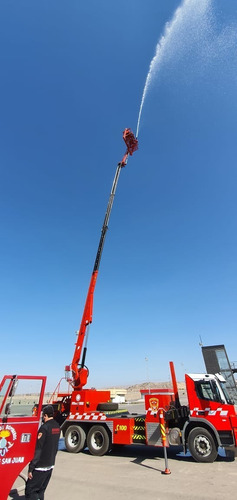 Imagen 6 de 7 de Plataforma Telescópica Para Bomberos Hidralift 15000-b
