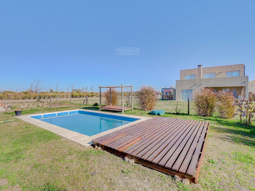 Casa En Venta En Araucarias, Puertos, Escobar