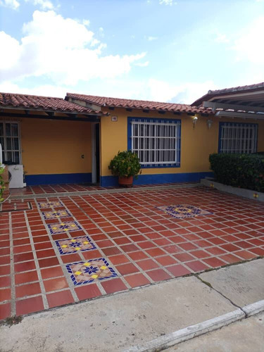 Maria Luisa Vende Casa En San Diego, Conjunto Residencial Valle De Oro