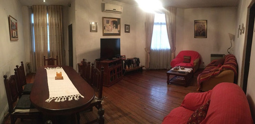 Casa De Seis Ambientes Con Local Abajo