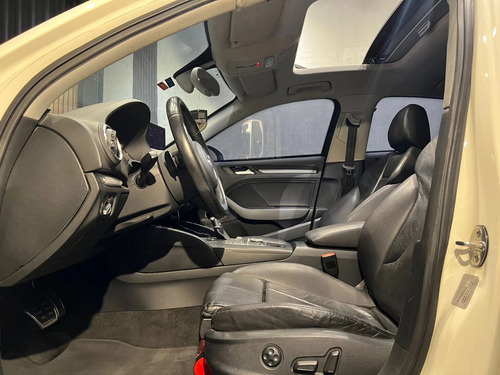 Audi A3 1.8 TFSI SEDAN AMBITION 16V 180CV GASOLINA 4P AUTOMÁTICO