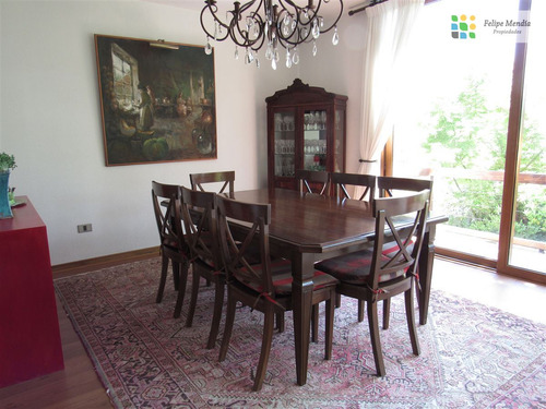 Impecable Casa En Venta De 4 Dorm + Estar En Las Condes